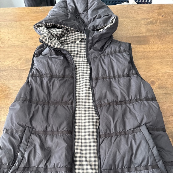 Lululemon Long Hooded Puffer Vest – Black – Size M - Picture 1 of 4